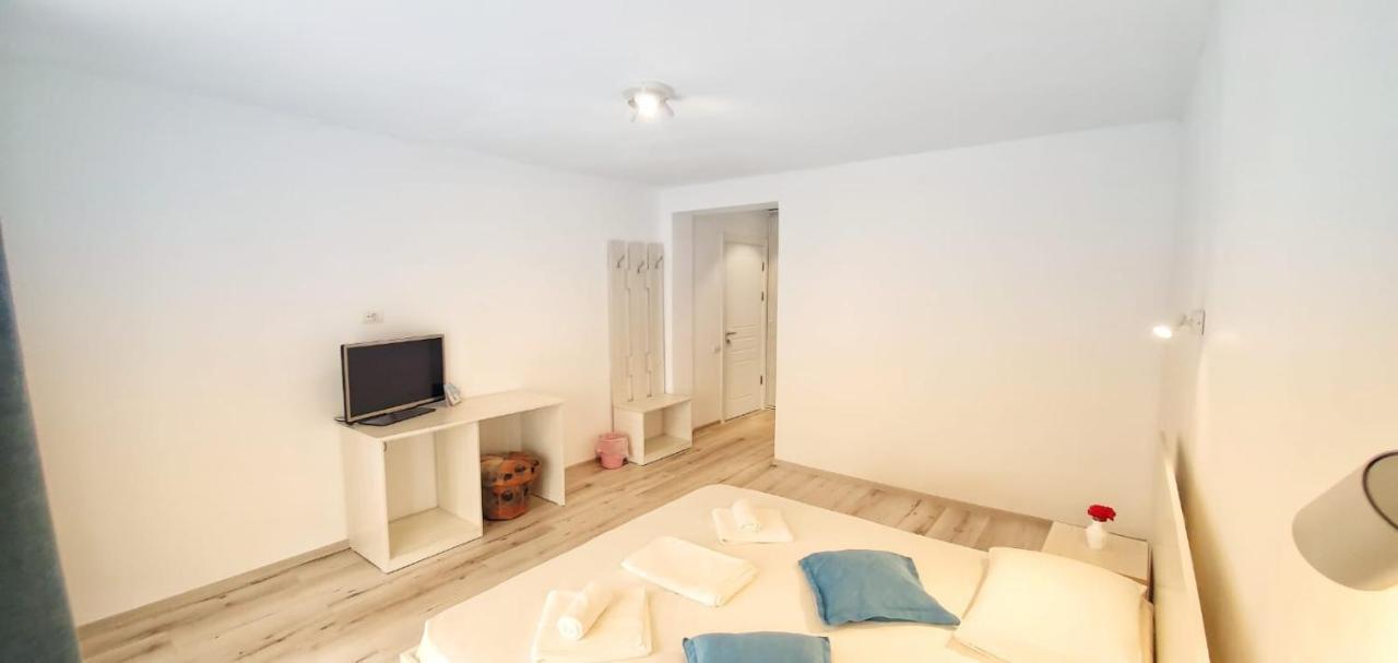 Casa Cochilia - Camera Privata In Localitatea Tuzla Buitenkant foto
